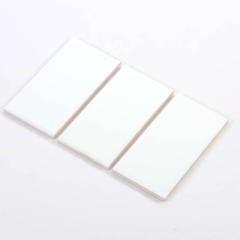 Gạch thẻ trắng phẳng mờ 75x150 | Gạch thẻ ốp tường cao cấp